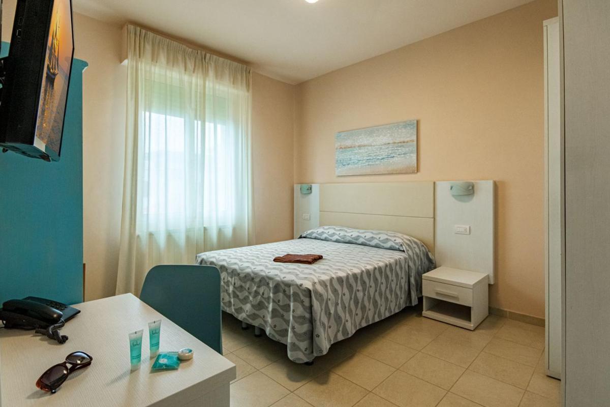 Hotel Villa San Giuseppe San Bartolomeo Al Mare Exterior foto