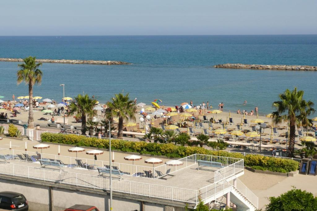 Hotel Villa San Giuseppe San Bartolomeo Al Mare Exterior foto